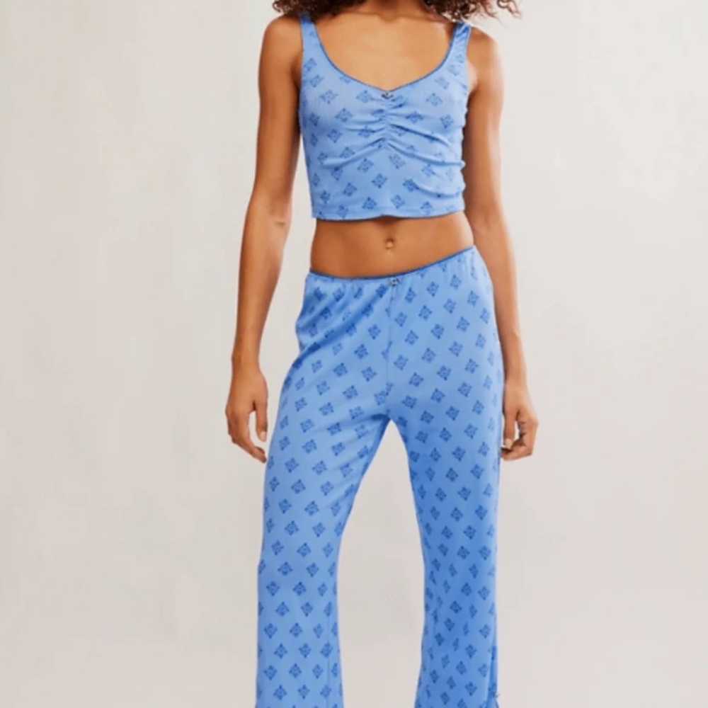 Fresh in love lounge set in cornflower blue combo